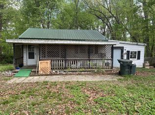 3823 Old Greenbrier Pike, Springfield, TN 37172