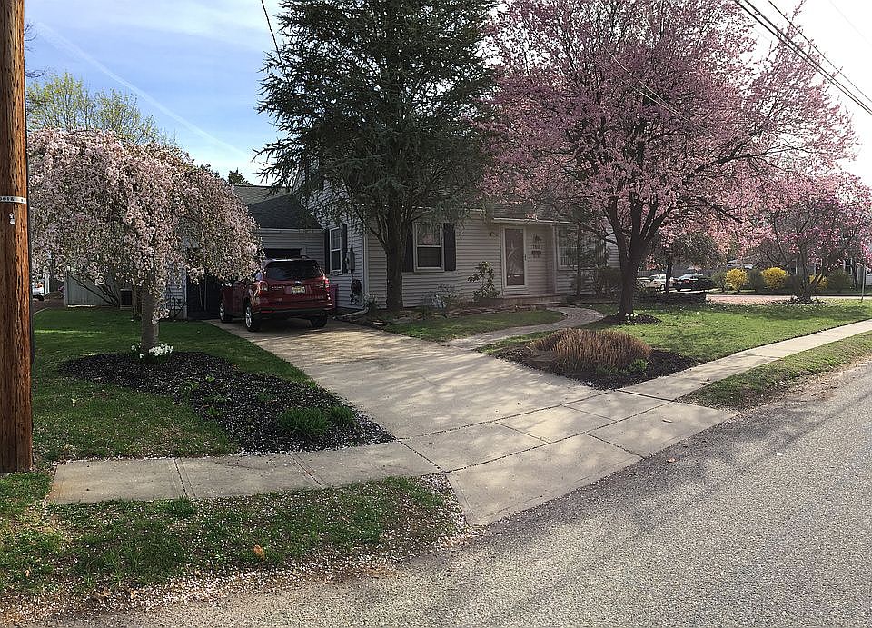 2nd image of 160 Prospect Ave