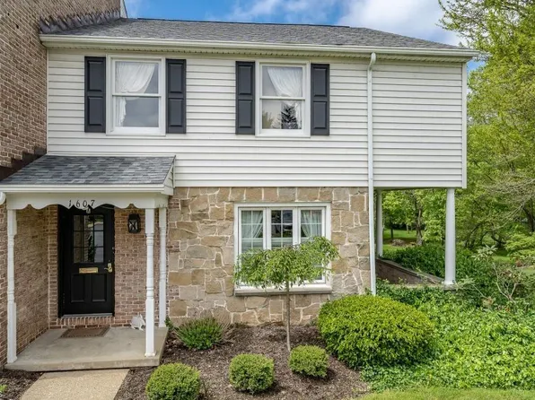 1607 S Main St #12, North Canton, OH 44709