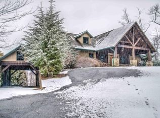 535 Falling Springs Dr, Tiger, GA 30576