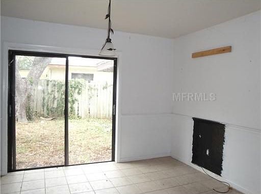 3rd image of 750 Oleander Dr SE