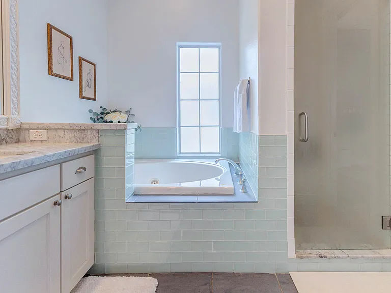 1818 Binz St #D — Photo 21