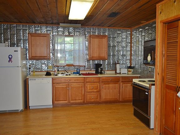 2nd image of 102 County Road 219aa