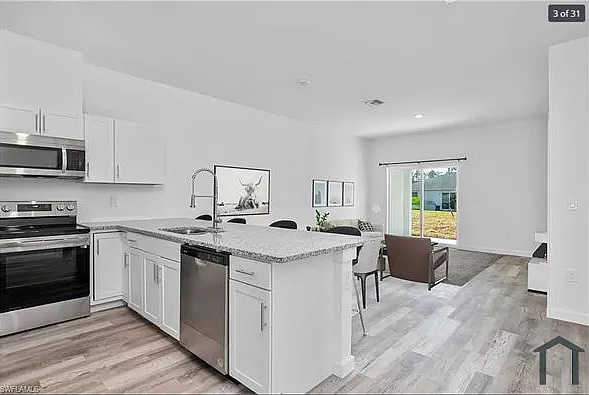 727 Jack Ave S — Photo 18