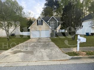 1173 Round Table Ln, Riverdale, GA