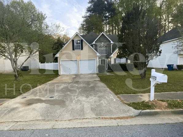 1173 Round Table Ln, Riverdale, GA 30296