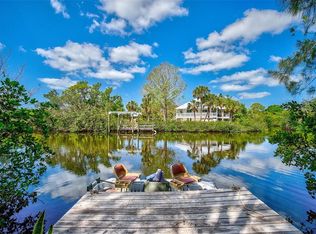 660 Alligator Dr, Venice, FL 34293