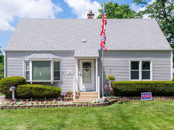 126 S Lewis Ave, Lombard, IL 60148