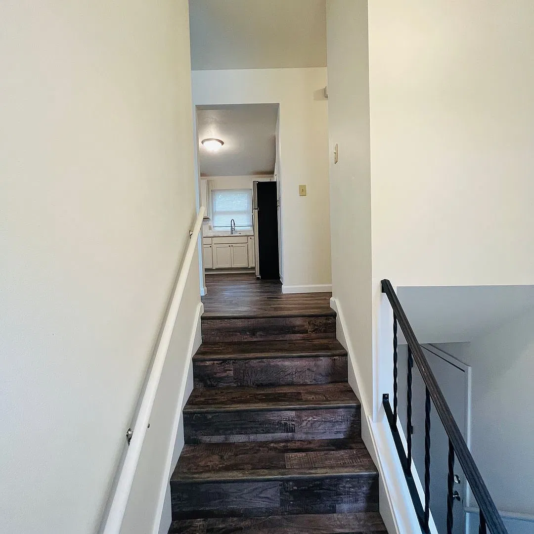 Beautifully remodeled 3 bedroom, 2 bath duplex in Royal Oaks Neighborhood — Photo 3