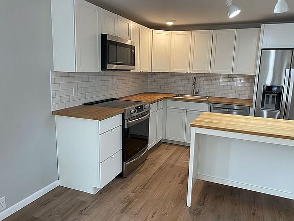 2nd image of 3500 W Jefferson Ave #75