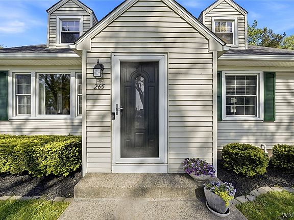 4th image of 265 Blackstone Blvd