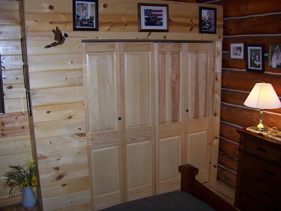  Master bdrm closet