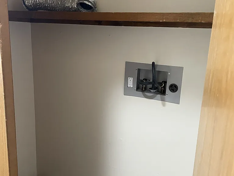 1703 Heritage Ln #4 — Photo 8