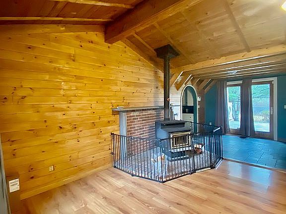 Wood stove
