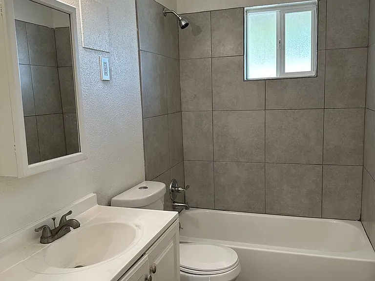 373 N Nevada St — Photo 10