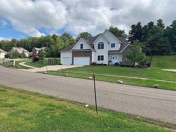 3rd image of 1009 Copper Dr