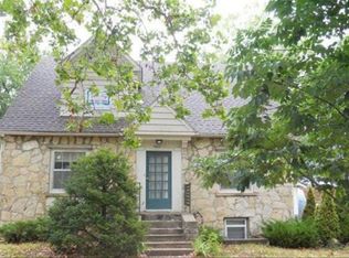 1432 Legore Ln #B, Manhattan, KS 66502