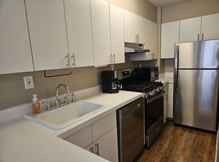 1021 Grand St APT 2G, Hoboken, NJ 07030
