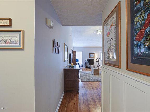 3rd image of 89 Northcountry Dr