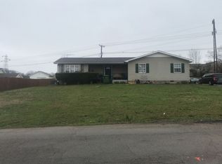 113 John St, Madisonville, TN 37354