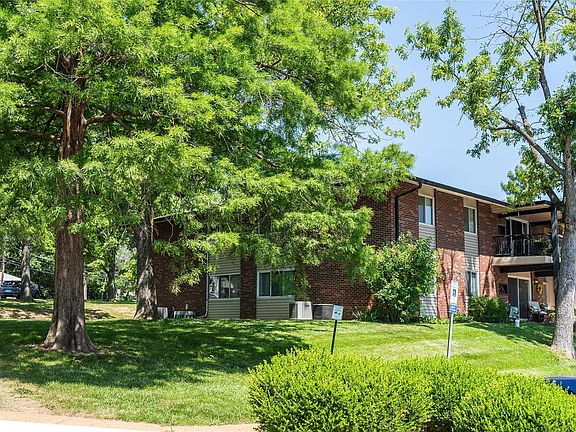 4th image of 10077 N Bunker Hill Dr #A