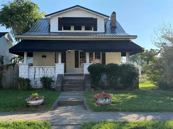 1310 N 3rd St, Ironton, OH 45638