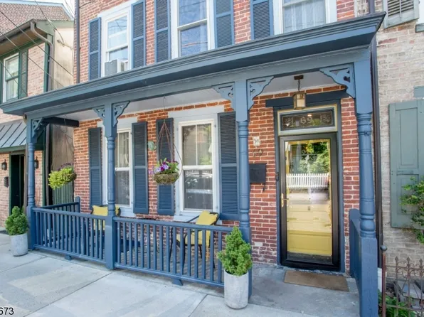 69 S Main St, Lambertville City, NJ 08530