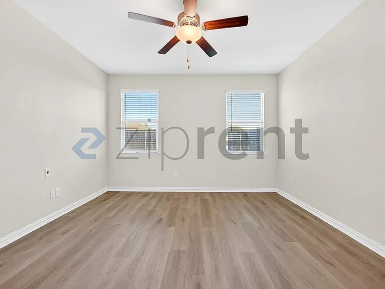 2130 Clarion Dr — Photo 19