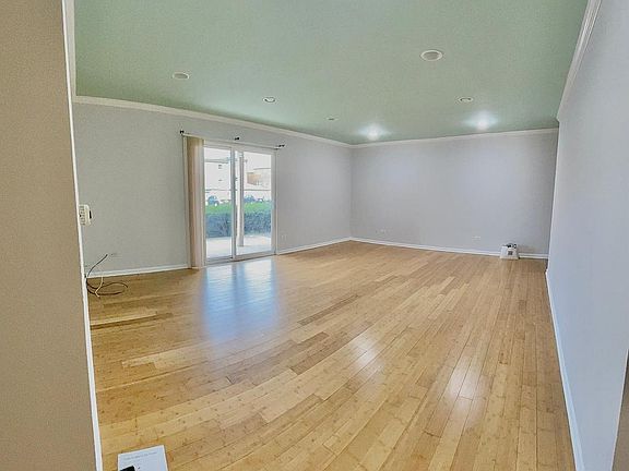 2nd image of 910 Beau Dr