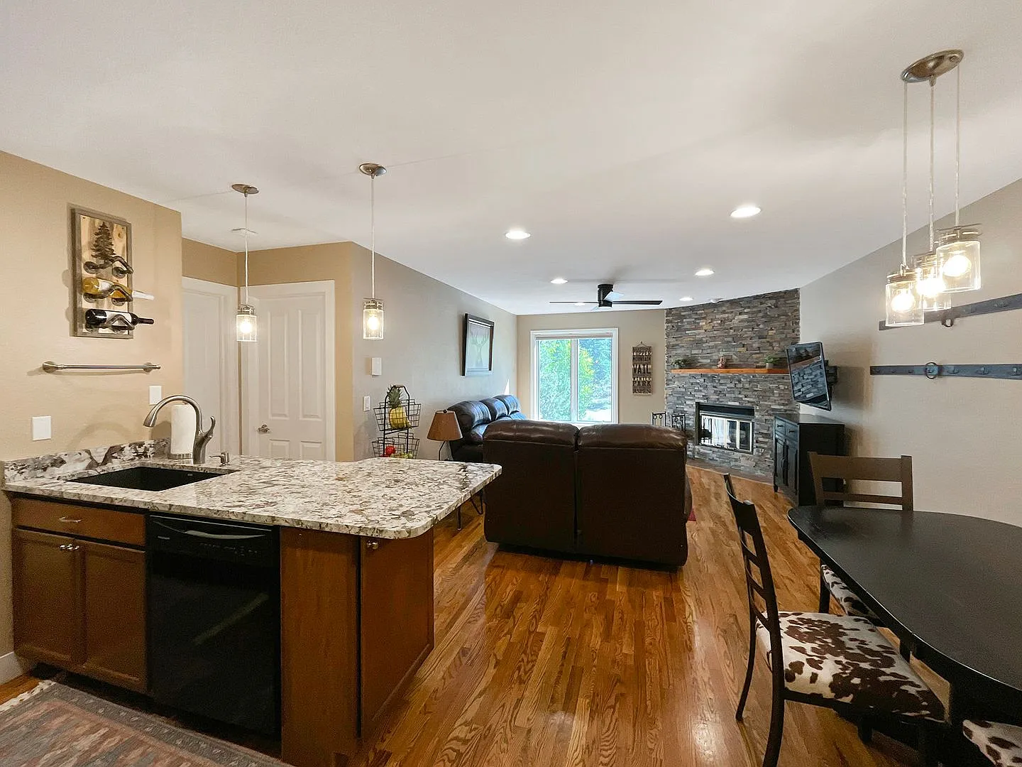You Asked For It! Winter Season Rental In Frisco!! One Bedroom Furnished. Just Bring Your Skis! S... — Photo 2