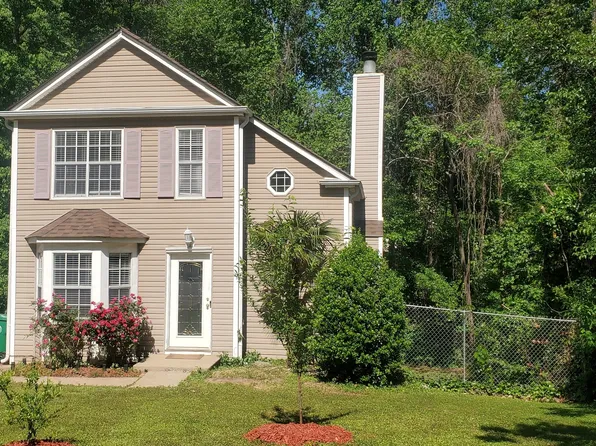 728 Brittany Ct, Stone Mountain, GA 30083