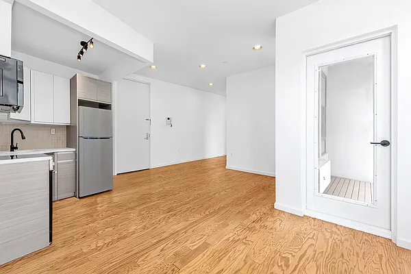 Sold by Compass | media 5