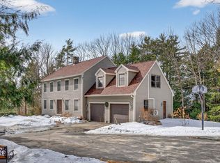 15 Presidential View, Raymond, ME 04071