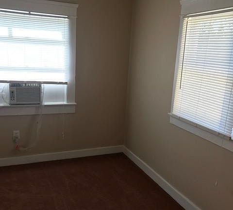 5th image of 1157 Wisconsin Pl #Back