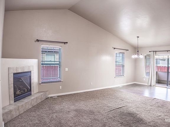 5th image of 1155 Caswell Ave W