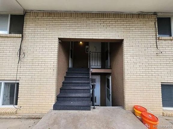 3rd image of 7135 Alegre Circle