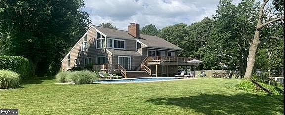 1st image of 409 Kennard Ave
