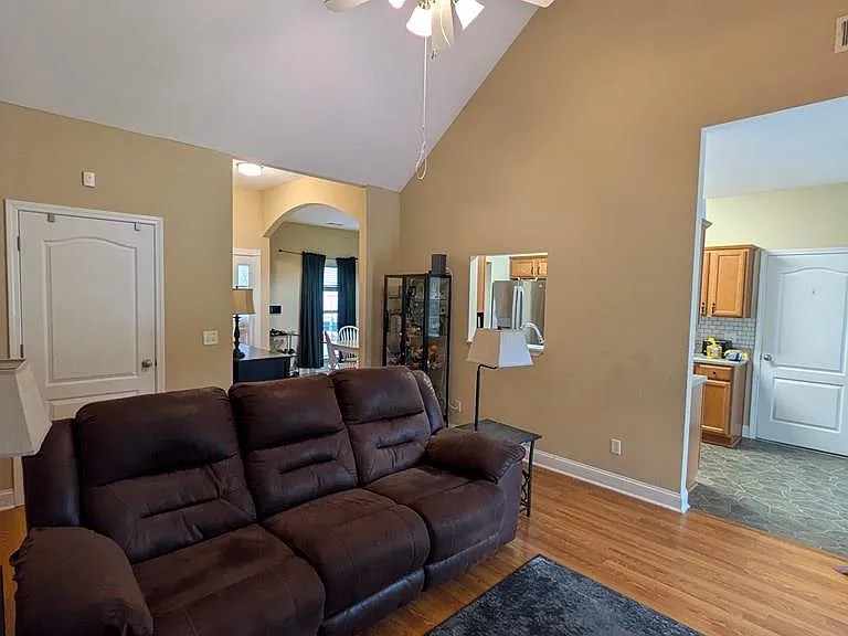 1228 Peacock Trl — Photo 5