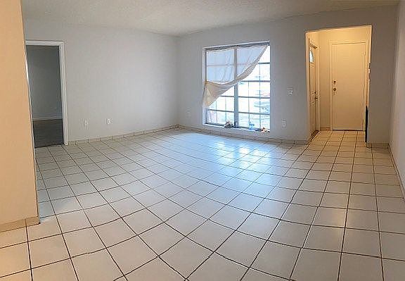 3rd image of 2551 NW 93rd Ln