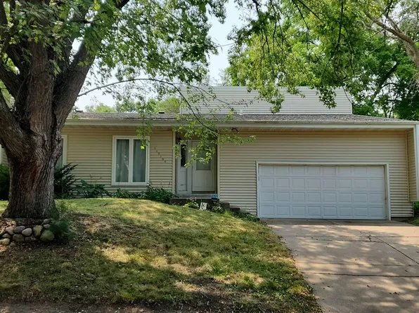 110104 Friendship Ln N, Chaska, MN 55318
