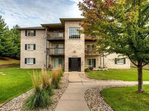10121 Sutton Dr Unit 6, Urbandale, IA 50322