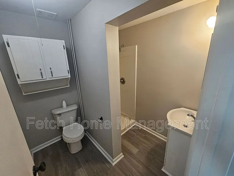 17 S Front St #17A — Photo 10