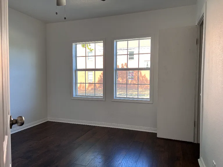 1000 W Hammond St — Photo 2