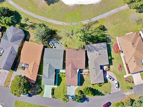 4th image of 409 Birksdale Ct