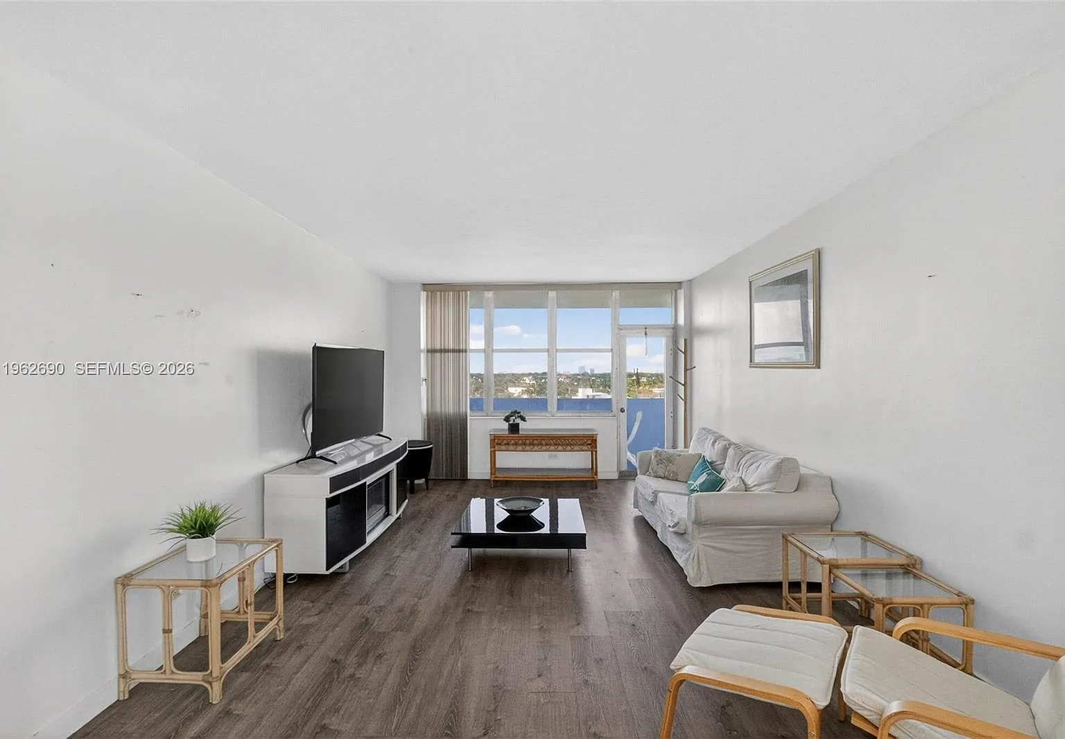Parkview Point Condominium — Photo 3