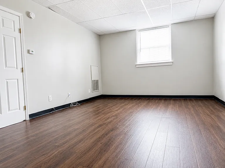 1743 Culbertson Ave — Photo 2