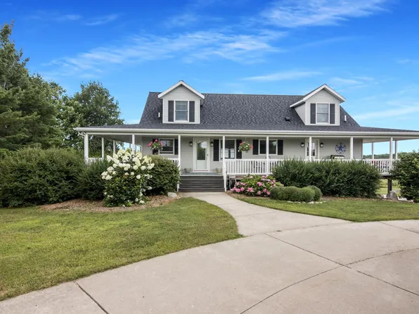 5687 Farrell Rd, Central Lake, MI 49622
