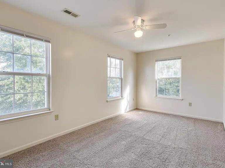 2018 Cooper Point Ct — Photo 22