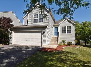97 E Hummingbird Ave, Cortland, IL 60112