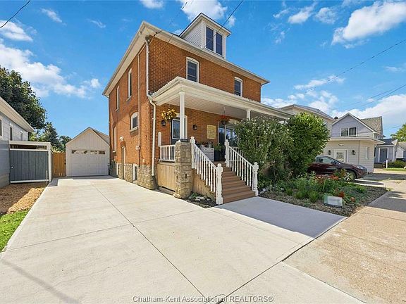 2nd image of 1033 James St